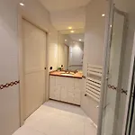 De Rossi Apartman *