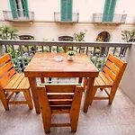 De Rossi Apartman *