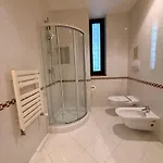 De Rossi Apartman Bari