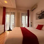 De Rossi Apartman Bari